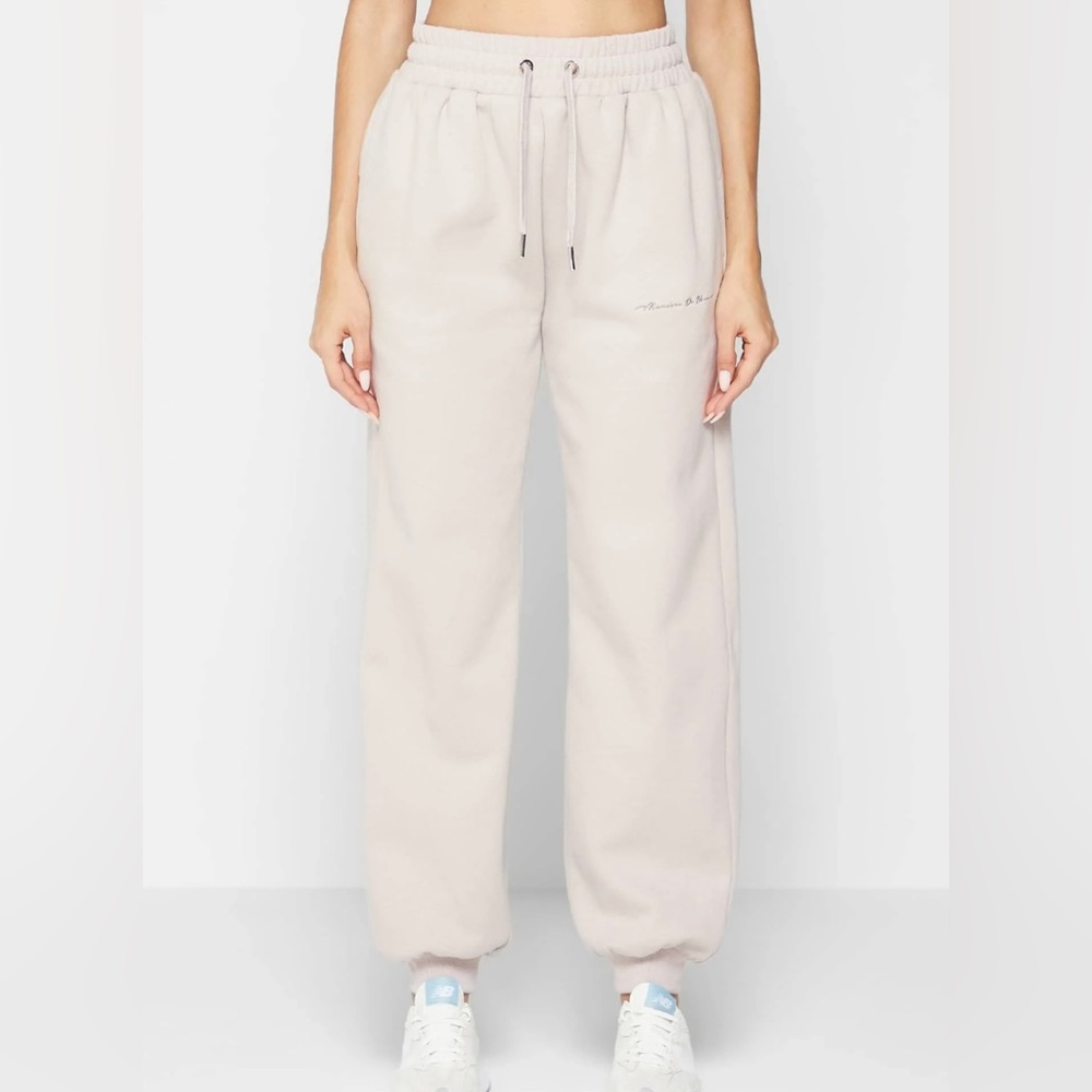Maniere De Voir Essential Joggers - Stone (Small)